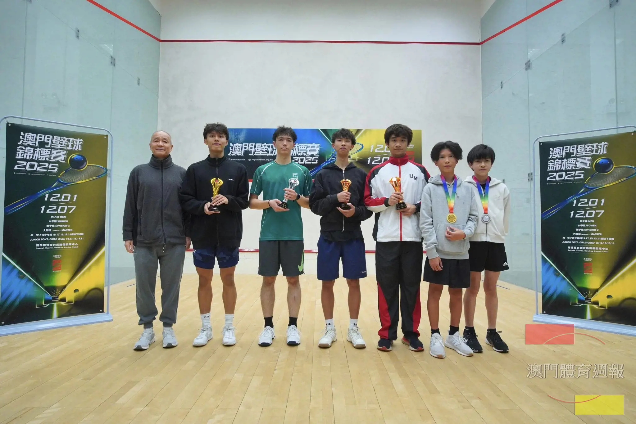 梁敬然(左二)首奪 男子組冠軍.jpg